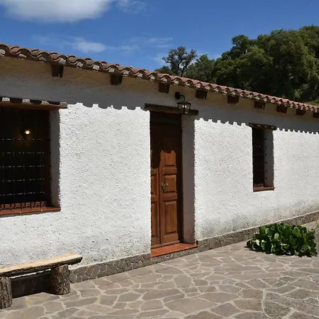 Bed & Breakfast I Menhir 3*